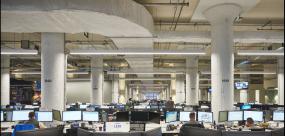 小办公室美时办公家具摆放图片