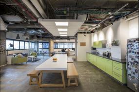 小型办公室美时办公家具设计效果图