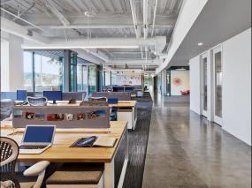 现代装修时尚简单办公室图片