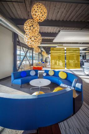 小办公室室内吊顶设计效果图图片