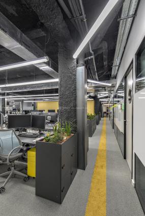 现代办公室装修设计效果