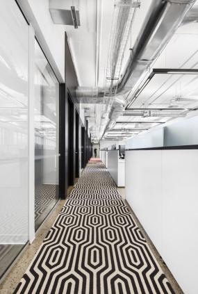 2018现代办公室室内装修案例图片