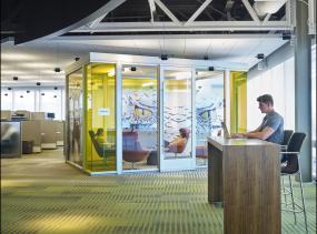 创意型办公室装修图片