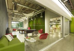 裸装办公室装修效果图