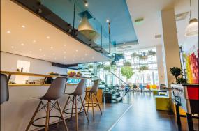 科技公司办公室设计室内装饰效果图片