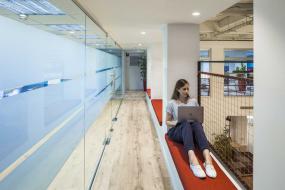 IT公司办公室装修设计效果图