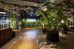 700平方米办公室装修图片