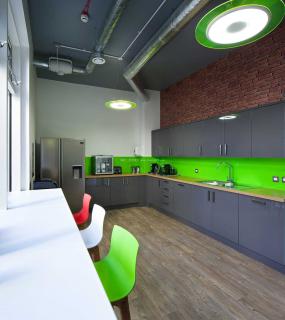 800多平办公室装修效果图大全