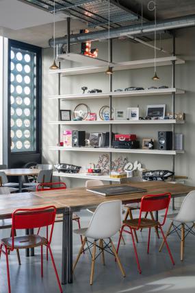 800平办公室装潢图片