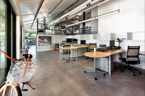 最新1000平办公室装饰效果图