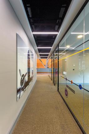 办公室玻璃隔断图片大全