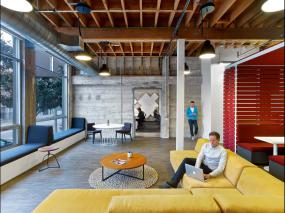 1000平办公室装修效图片