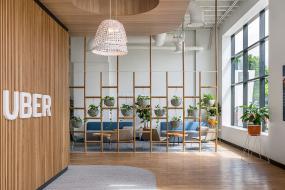 游戏公司办公室室内装饰设计效果图片