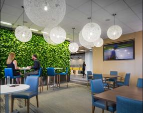 最新投资公司办公室装修设计图片