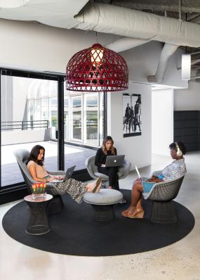 外国公司办公室设计装修图片