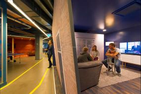 外国公司办公室最新室内装修设计图片赏析