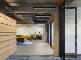 投资公司办公室装饰室内效果图