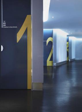 专业传媒文化公司办公室室内装修整体效果图大全