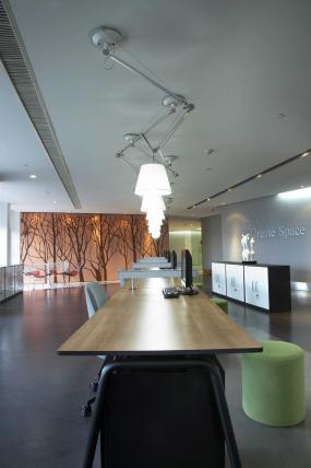 最新传媒文化公司办公室室内装饰设计效果图