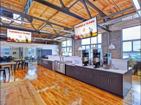 体育运动公司办公室室内装修效果图片2018