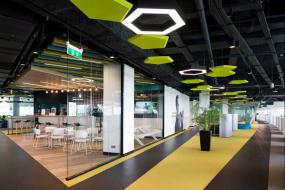 体育运动公司办公室设计室内装修效果图