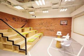 体育运动公司办公室室内装修图片