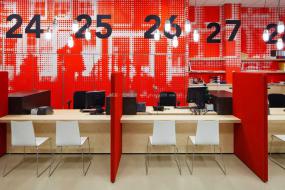 体育运动公司办公室装修高清效果图