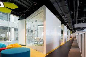 体育运动公司办公室装修设计效果图片