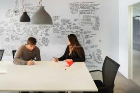 体育运动公司办公室装修实景图图片大全