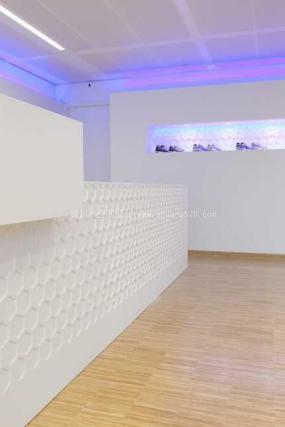 体育运动公司办公室装潢图片