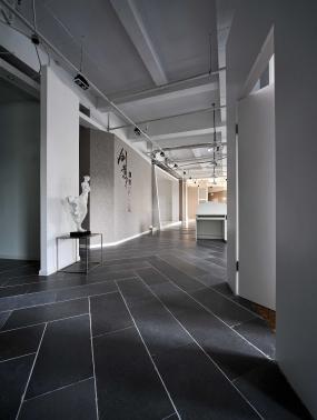 专业房地产公司办公室装修设计图片