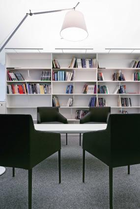 咨询顾问公司办公室设计室内装修效果图片