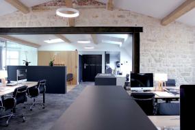 咨询顾问公司办公室装饰图片