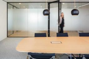 咨询顾问公司办公室最新室内装修图