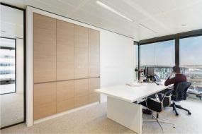 高端咨询顾问公司办公室装修图片