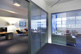 最新通信公司办公室装饰效果图