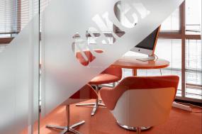 通信公司办公室装修实物图片