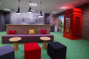 2018年工业公司办公室装修效果图