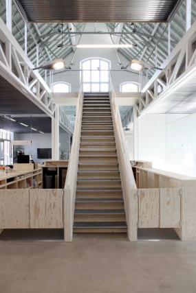 通信公司办公室设计装饰效果图片