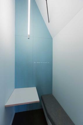 最新通信公司办公室设计图片