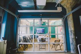 最新工业公司办公室装修设计图片