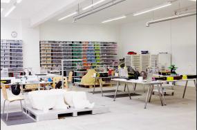 玩具公司办公室室内装修效果图片2018