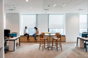 房地产公司办公室设计装饰效果图