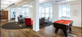 高档玩具公司办公室装修图片