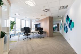 房地产公司办公室设计装潢图片