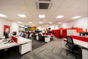 生物科技公司办公室装修实景图片