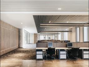 最新房地产公司办公室设计图片