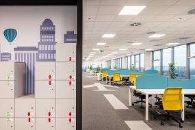 高端培训教育公司办公室装修图片