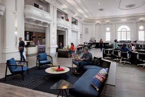 生物科技公司办公室装修设计图片