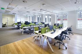 生物科技公司办公室设计室内效果图